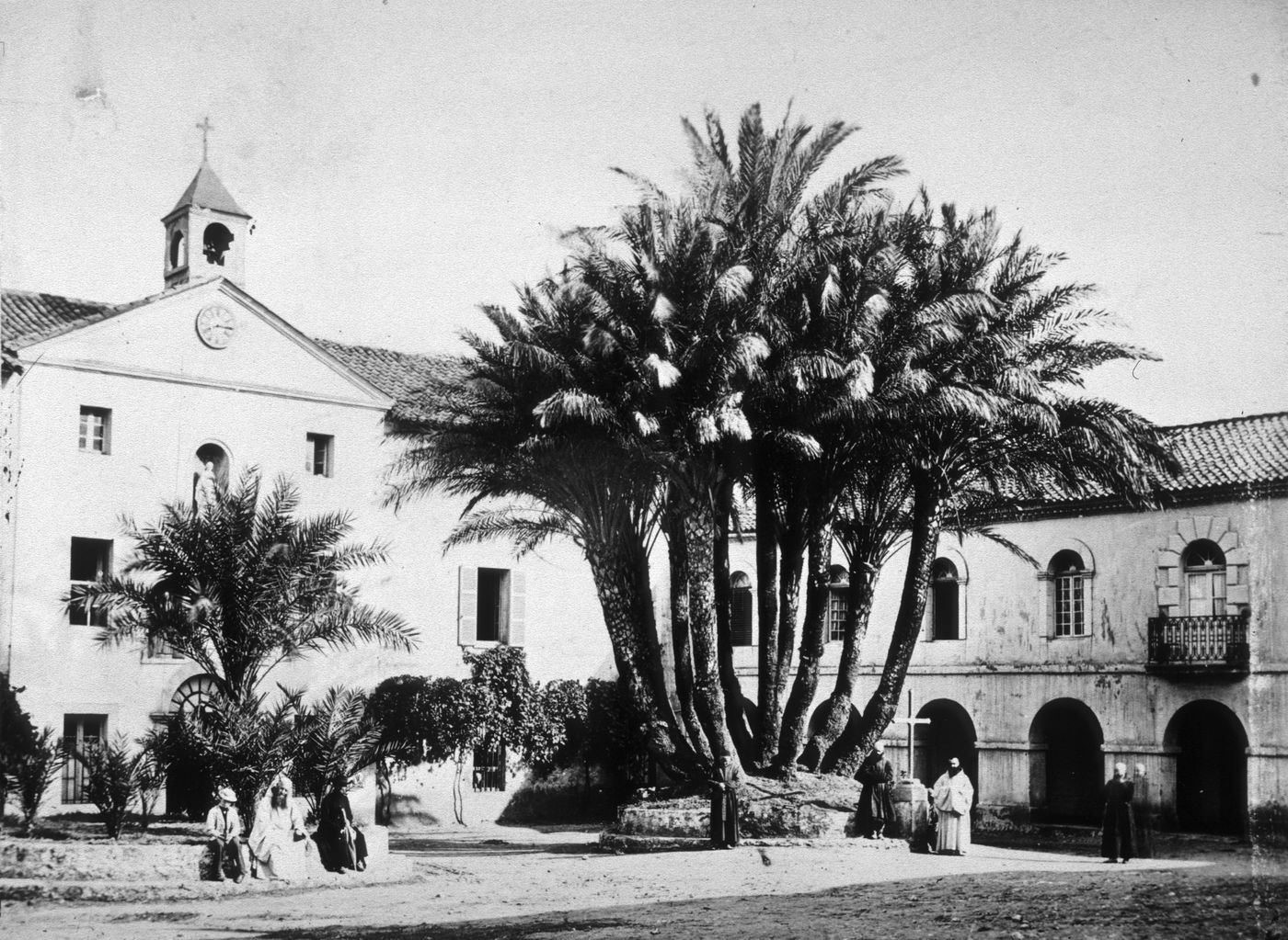 Plate from album ''Views of Italy, Monaco, Algers, Lisbonne, Gibraltar and Montserrat by various photographers''