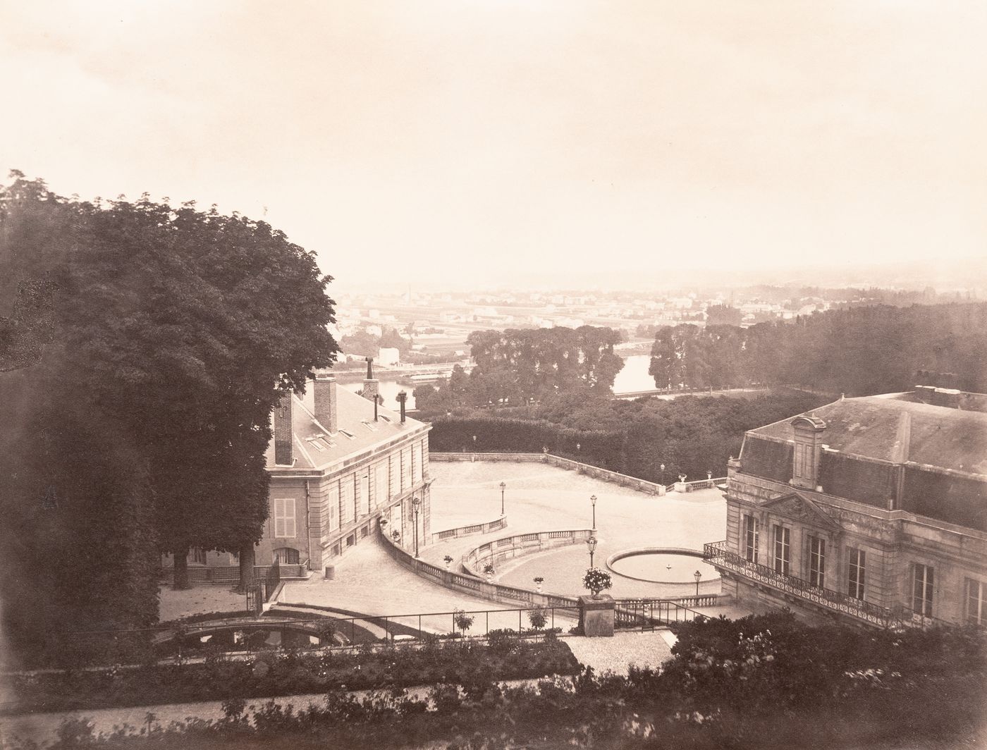 Plate from album ''Buildings, parks and streets of Paris, Versailles and environs, France''