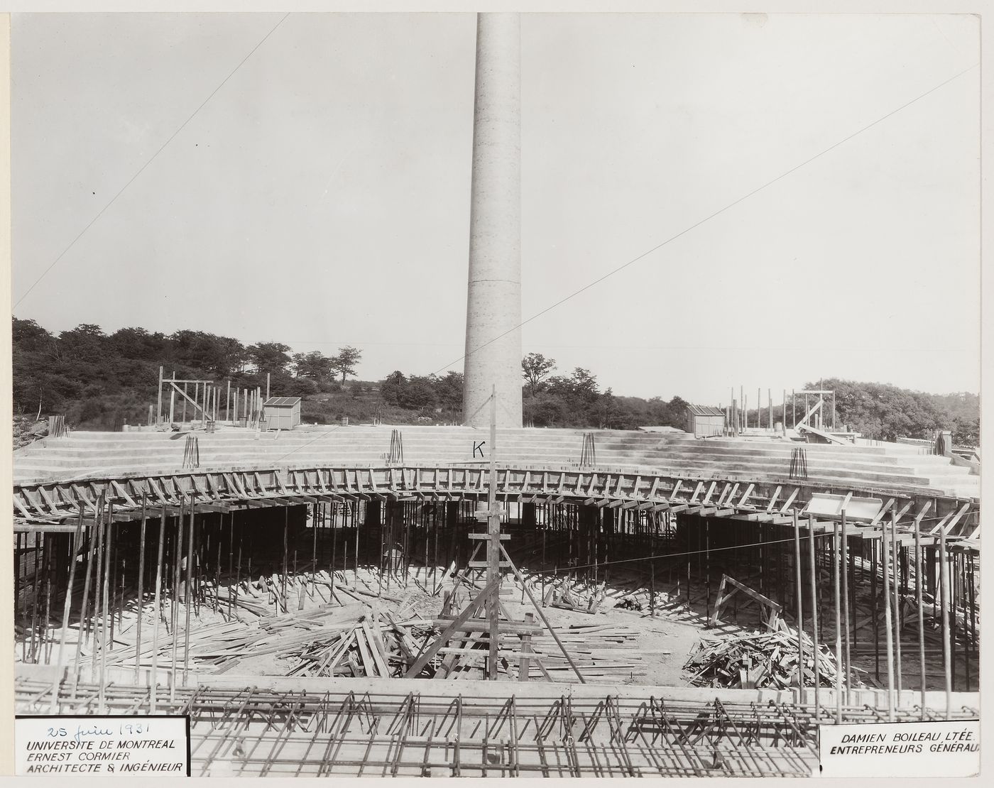 Photographie des travaux de construction, Pavillon principal et campus, Université de Montréal, Montréal, Canada