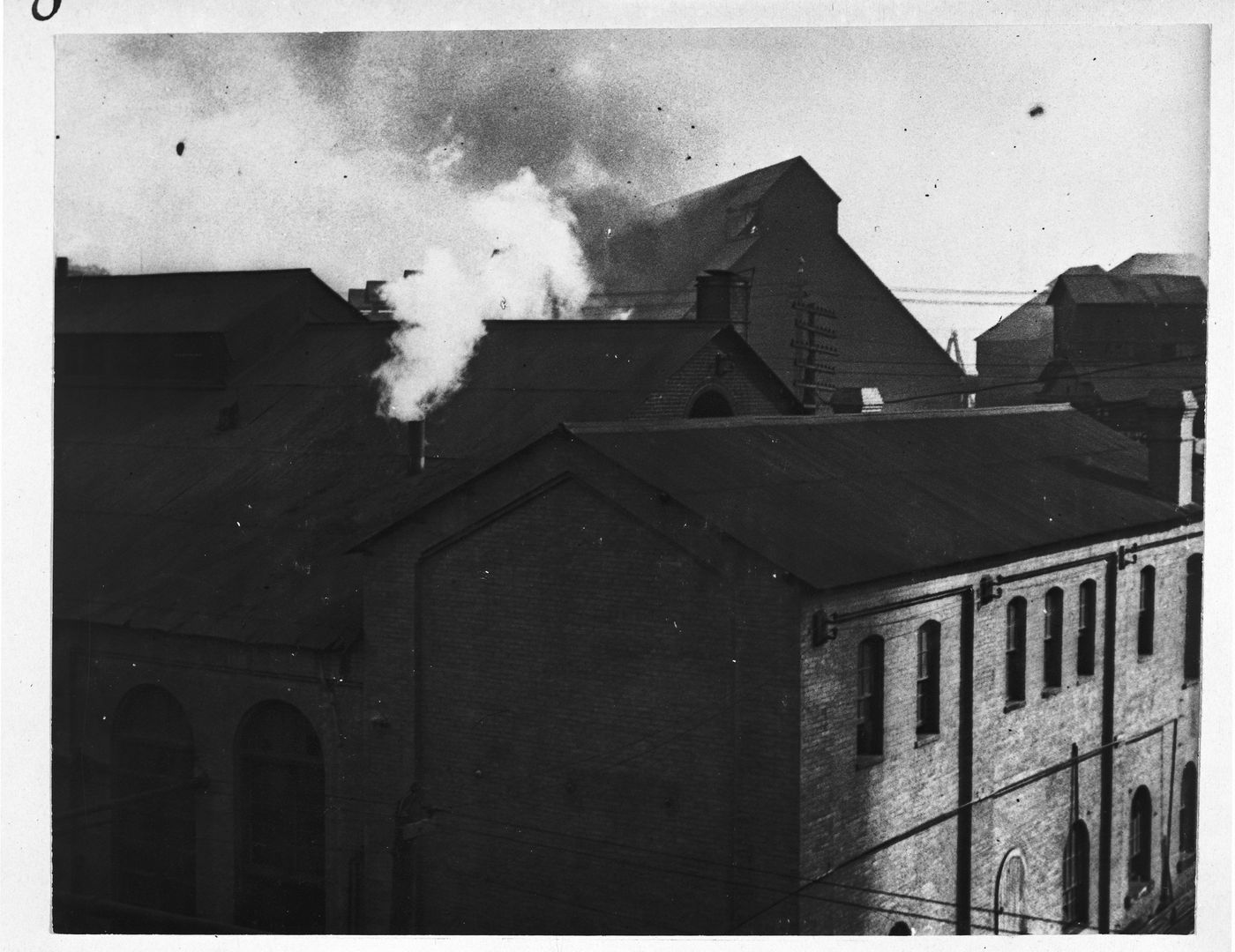 Vues diverses des usines Westinghouse (Different views of the Westinghouse factories), 1904