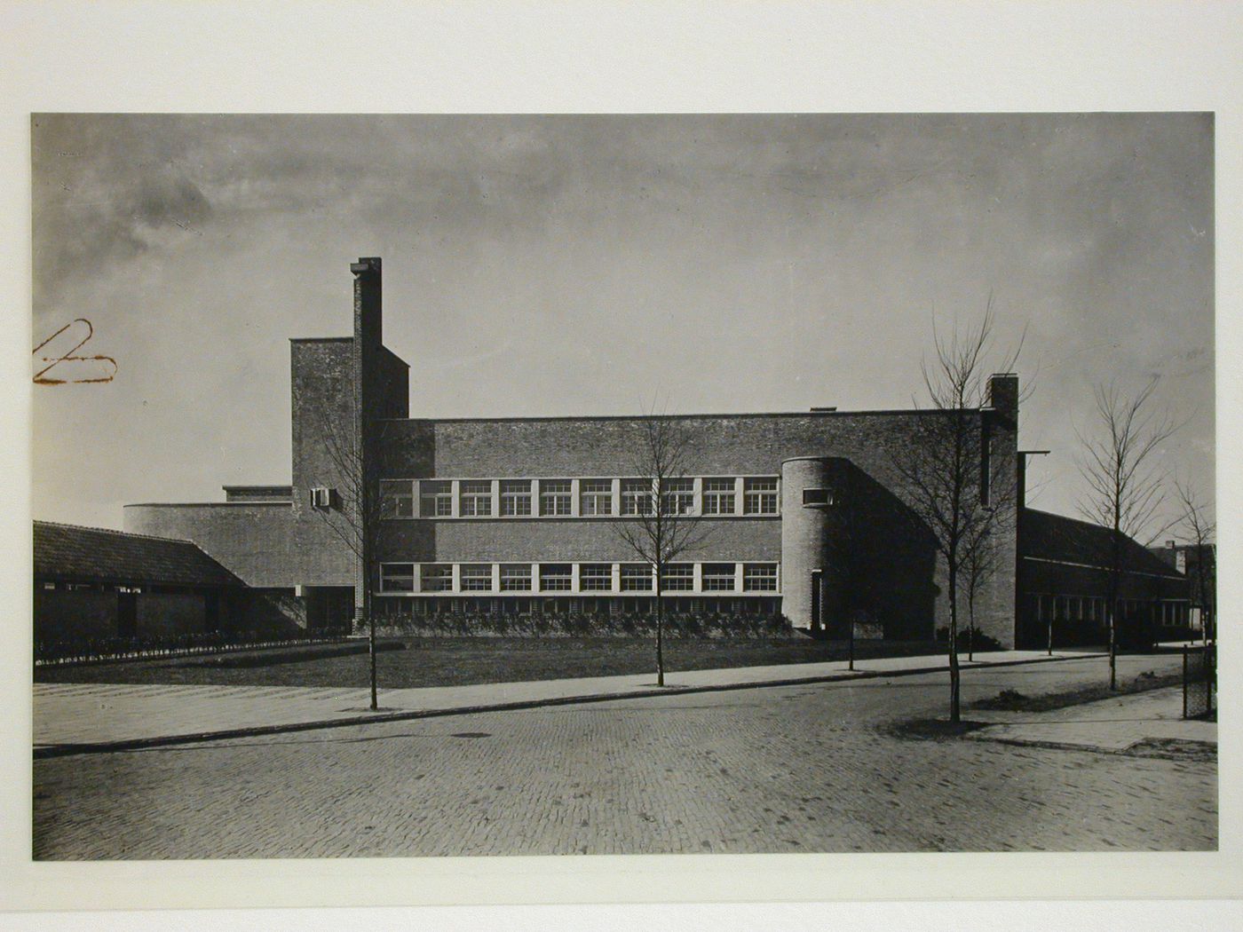 École moyenne à Hilversum. Dudok