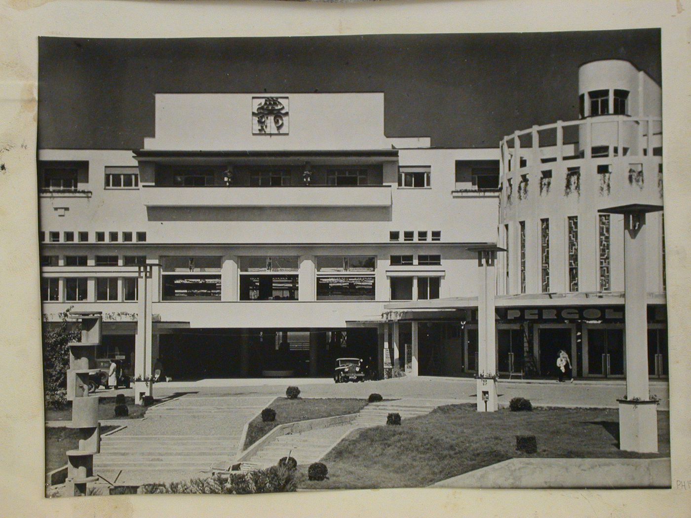 Casino de la Pergola à Saint-Jean-de-Luz. France. Rob. Mallet-Stevens et W. Marcel, architectes