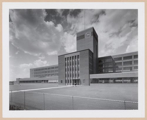 View of the principal façade of the Administration and Manufacturing Buildings, Burroughs Adding Machine Company Assembly Plant, Plymouth, Michigan