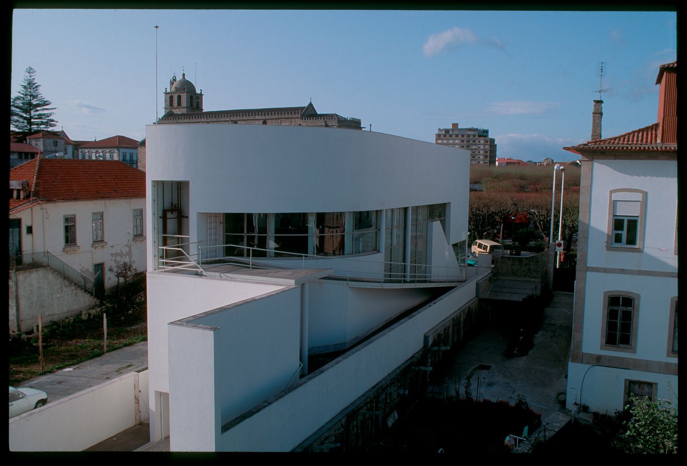 Exterior view of Banco Borges & Irmão II [Borges & Irmão bank II], Vila do Conde, Portugal