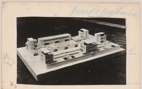 Cité jardin en banlieue. Robert Baugé, arch. à Paris