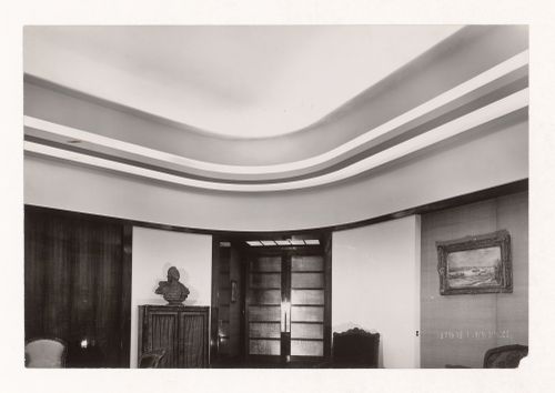 Interior view of Banque Lovenbach et Zung, showing lighting by André Salomon, rue François-Ier, 9th arrondissement, Paris, France