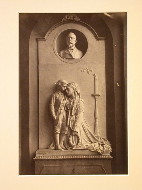 Monumento Buau, Camposanto, Italy