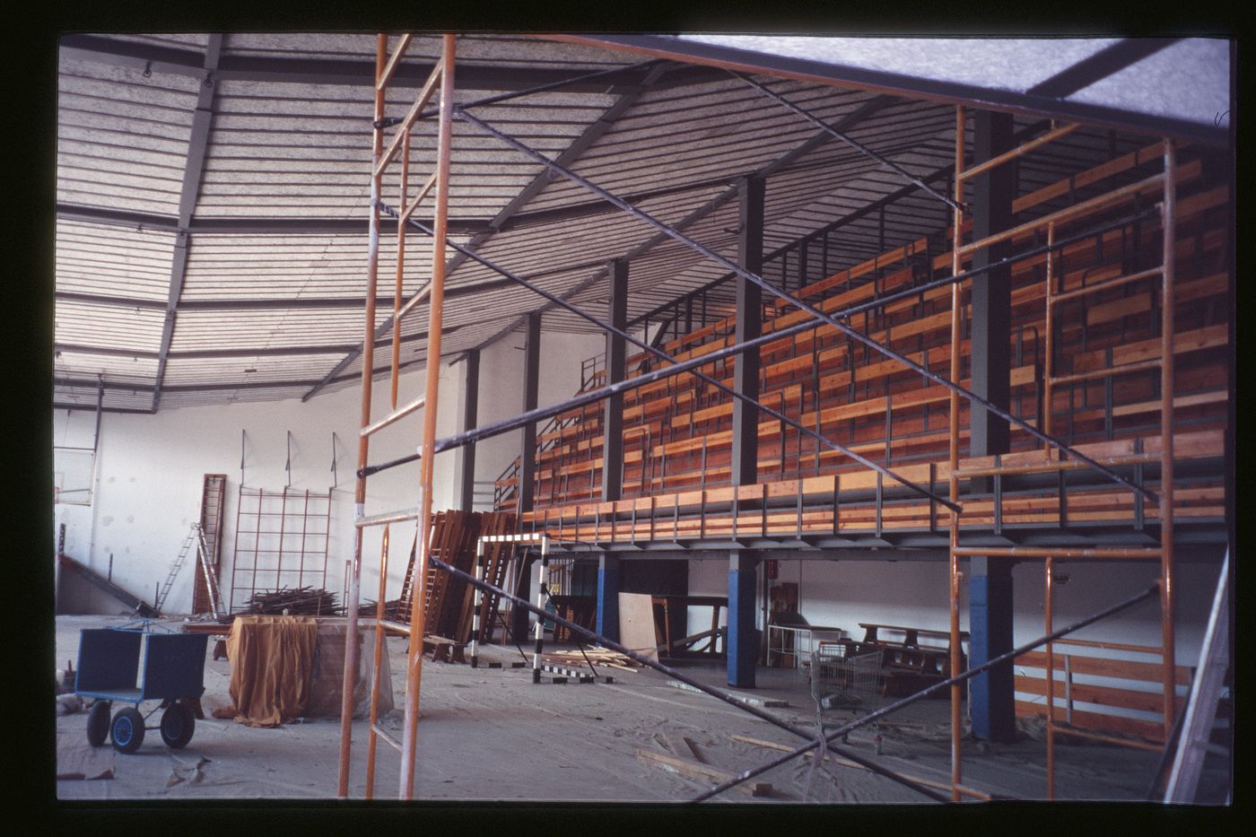 Slide of a photograph of Maravillas Gymnasium, Madrid, by Alejandro de la Sota