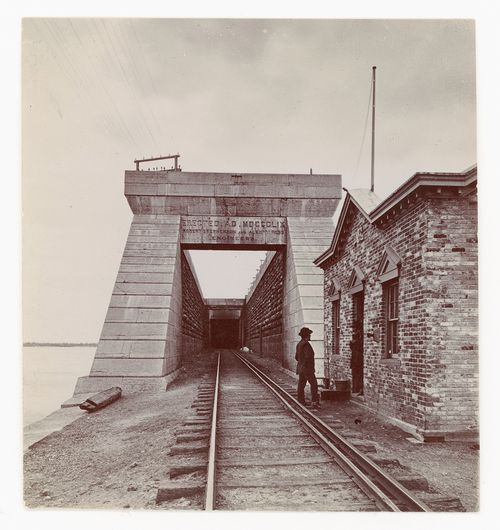 Entrance of Victoria Bridge, Montréal, Québec