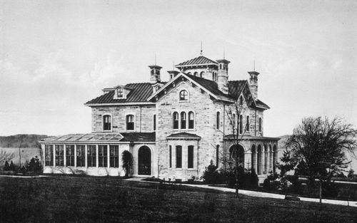 Plate from album ''Villas on the Hudson. A Collection of Photolithographs of Thirty-one Country Residences''