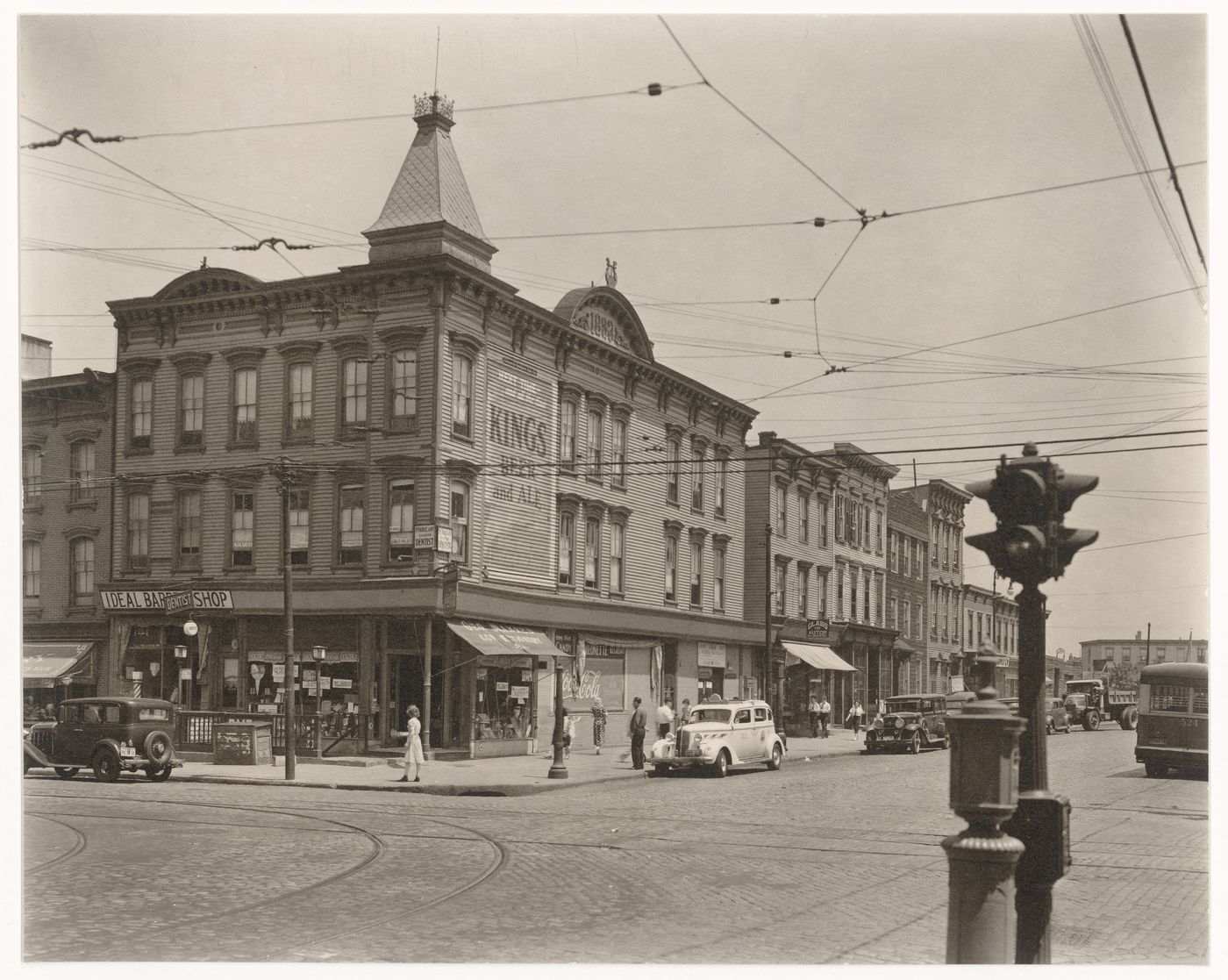 Intersection of Graham and Metropolitan Avenues, Brooklyn, New York City, New York