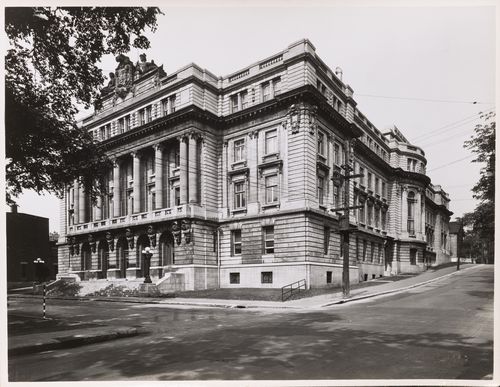 View of the principal and lateral façades of École des hautes études commerciales (now the Centre d'archives de Montréal), 535 avenue Viger Est, Montréal, Québec