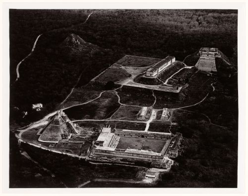 Aerial view of Uxmal Site showing the Nunnery Quadrangle, Pyramid of the Magician, Ballcourt, House of Turtles, Palace of the Governor and the Great Pyramid, Yucatán, Mexico