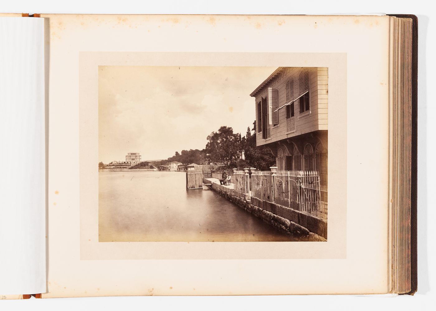 View of yalis on the Bosporus, Constantinople (now Istanbul), Ottoman Empire (now in Turkey)