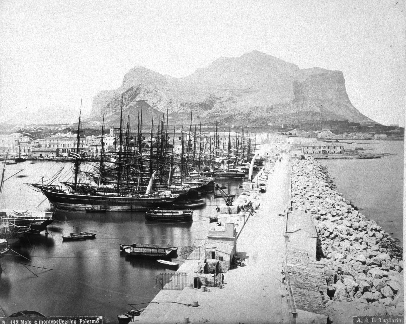 Plate from album ''Views of Italy, Monaco, Algers, Lisbonne, Gibraltar and Montserrat by various photographers''