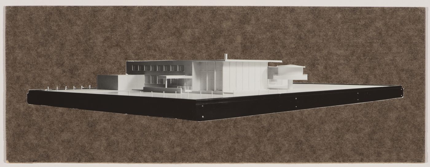 Photograph of a model for Johnson House, Pinehurst, North Carolina