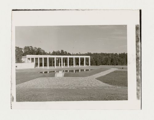 Exterior view of the ceremonial plaza, the loggia of Monument Hall, the Chapel of the Holy Cross and the Way of the Cross walkway, Woodland Crematorium and Cemetery, Stockholm