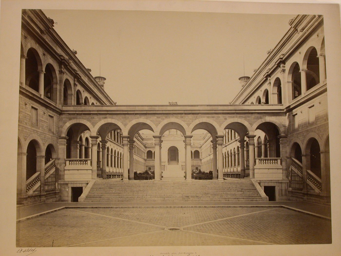 Hôtel Dieu, view of entrance court and main court with portico, Paris, France
