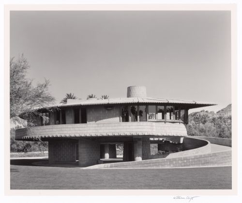 Circular exterior, from the series The David and Gladys Wright House