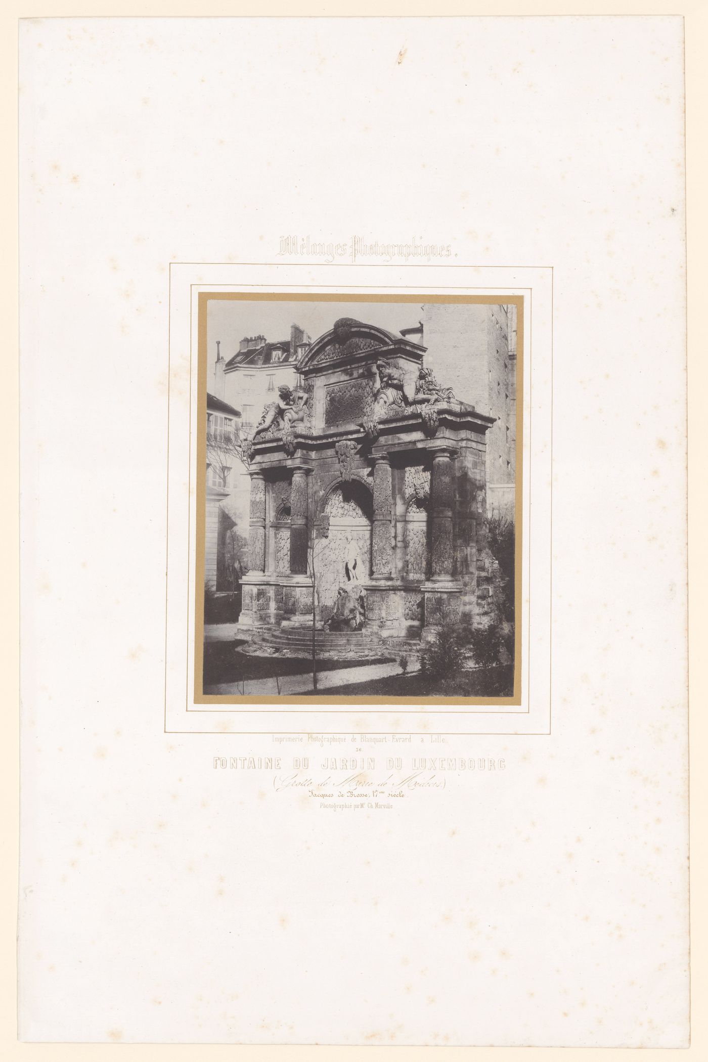 View of fountain, Jardin du Luxembourg, Paris, France