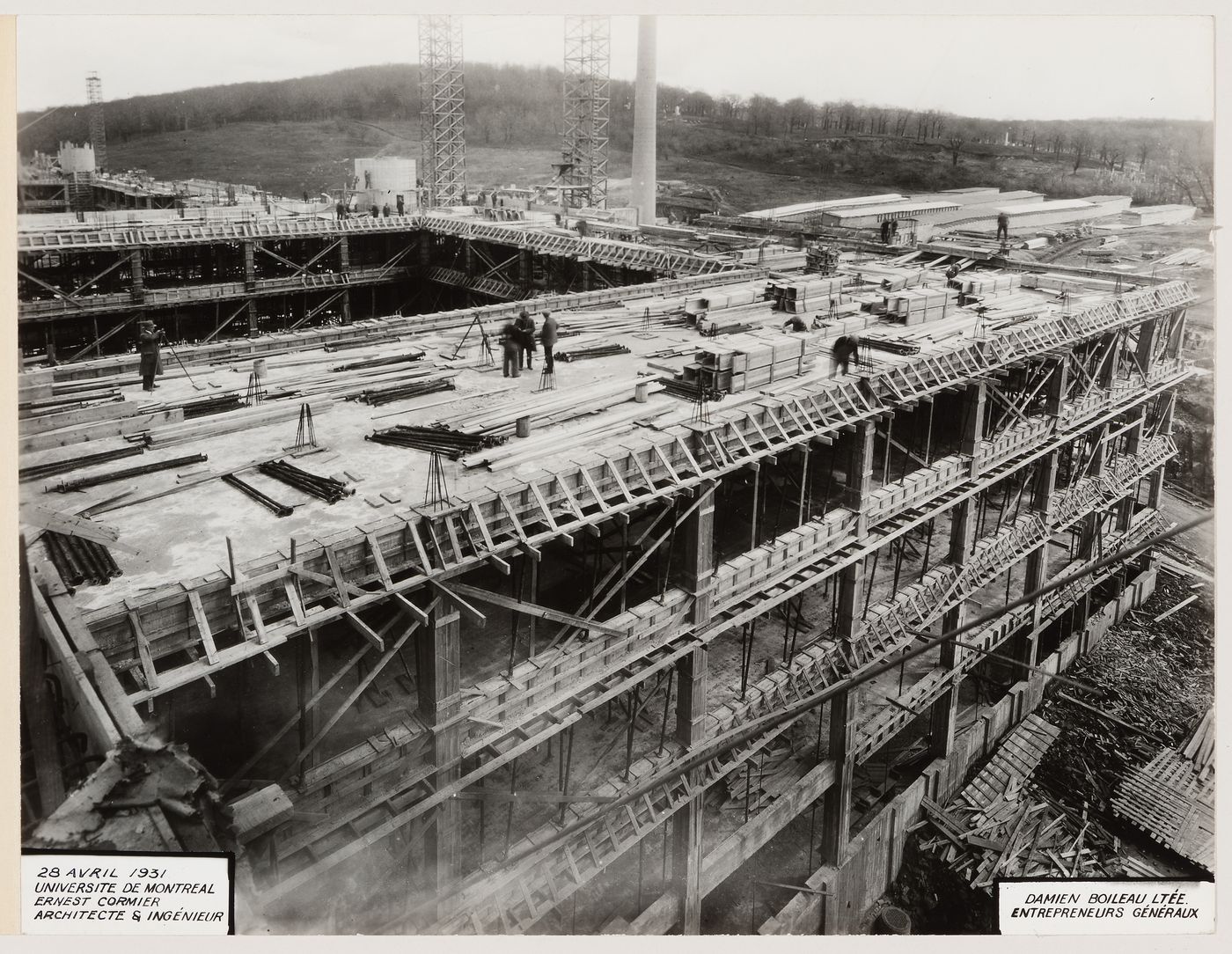 Photographie des travaux de construction, Pavillon principal et campus, Université de Montréal, Montréal, Canada