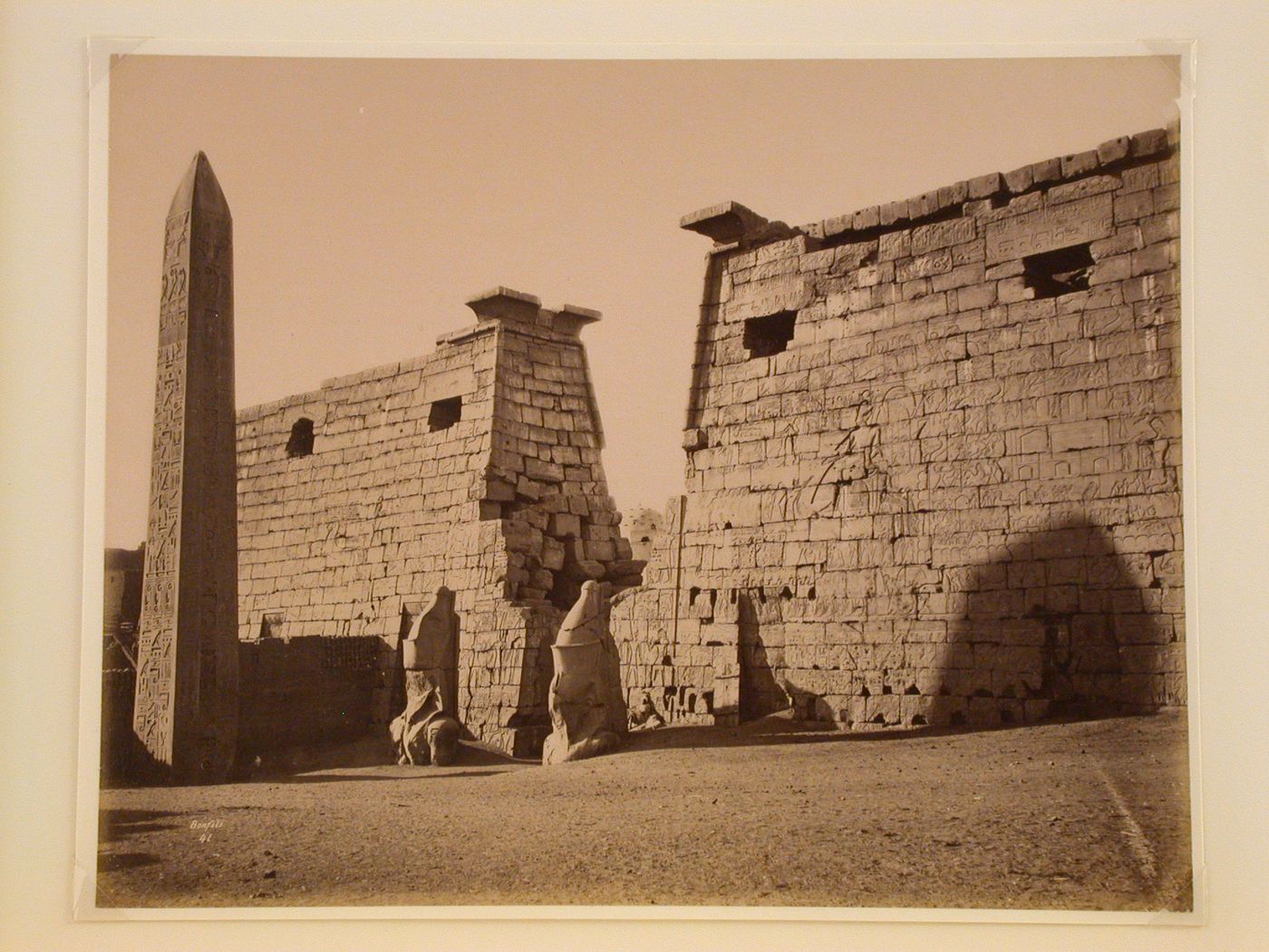 Obelisque et Pylone, Luxor