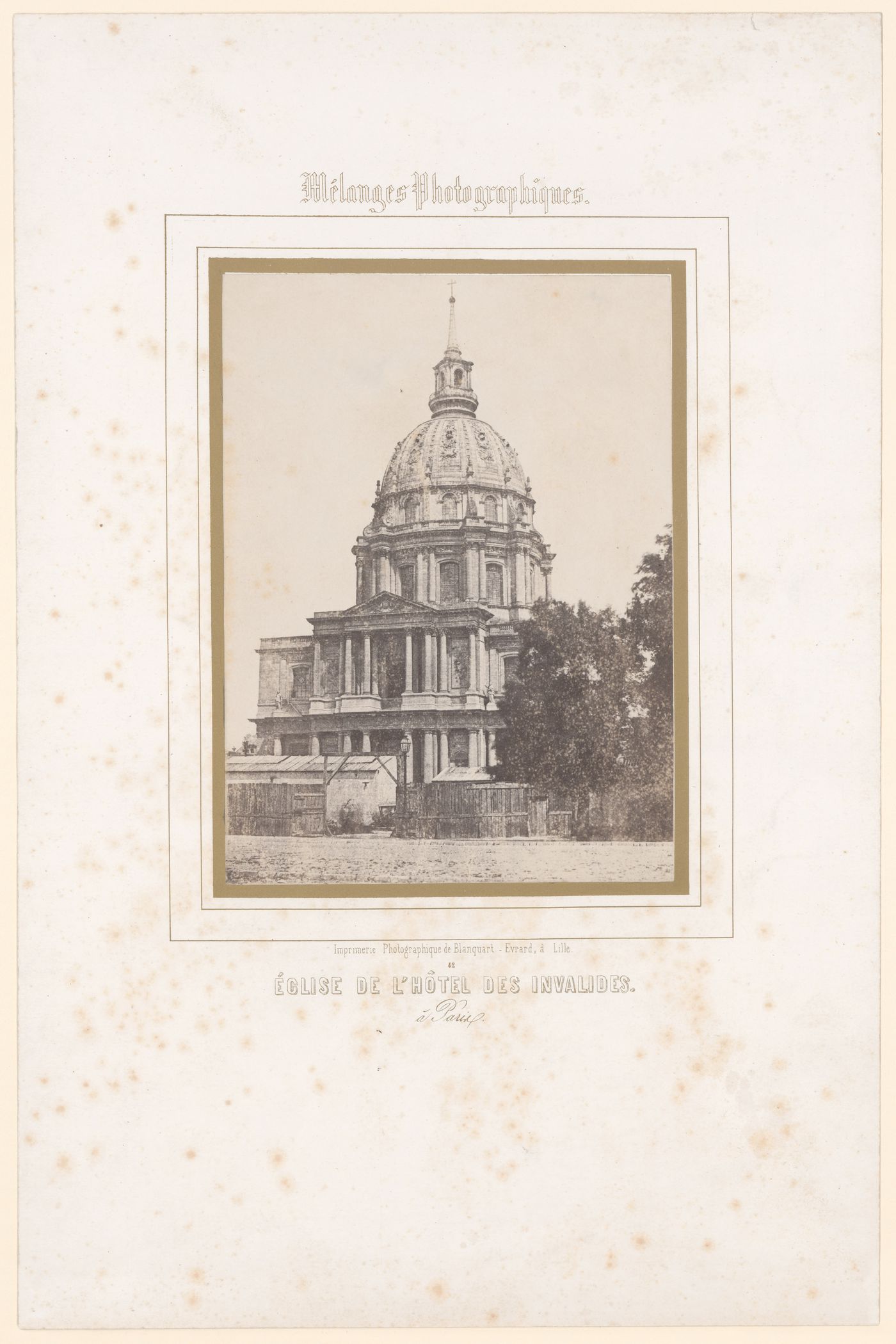 Exterior view of dome of Église des Invalides, Paris, France