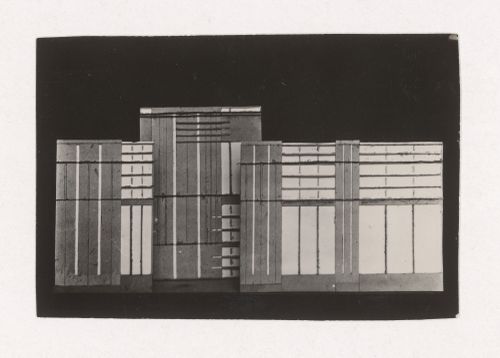 Photograph of a student model on the topic "Construction of Frontal Surface Based on Vertical, Horizontal and Inclined Combination of Two or More Rhythmical Rows" for the "Space" course at the Vkhutemas, Moscow