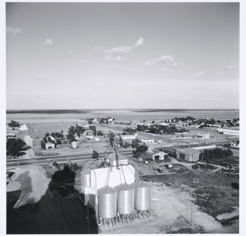 Looking east from Harmon - Tools elevator - Happy, Texas 1975.