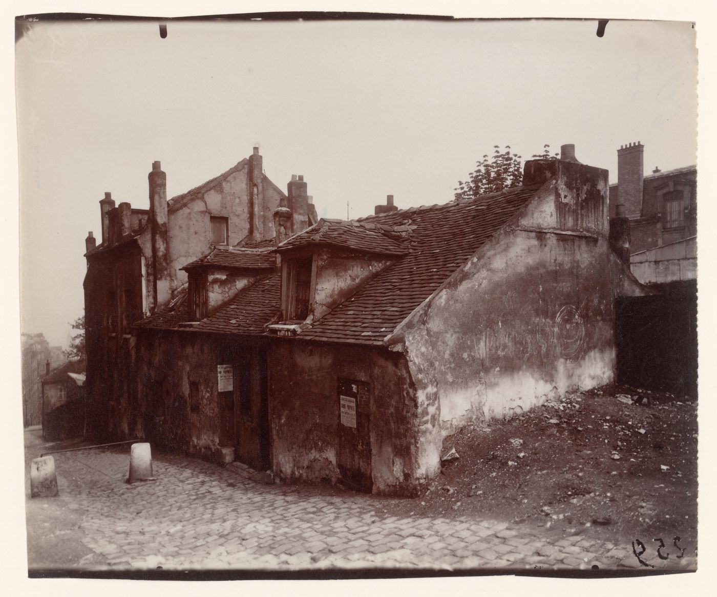 Montmartre, maison de Musette, Paris, France