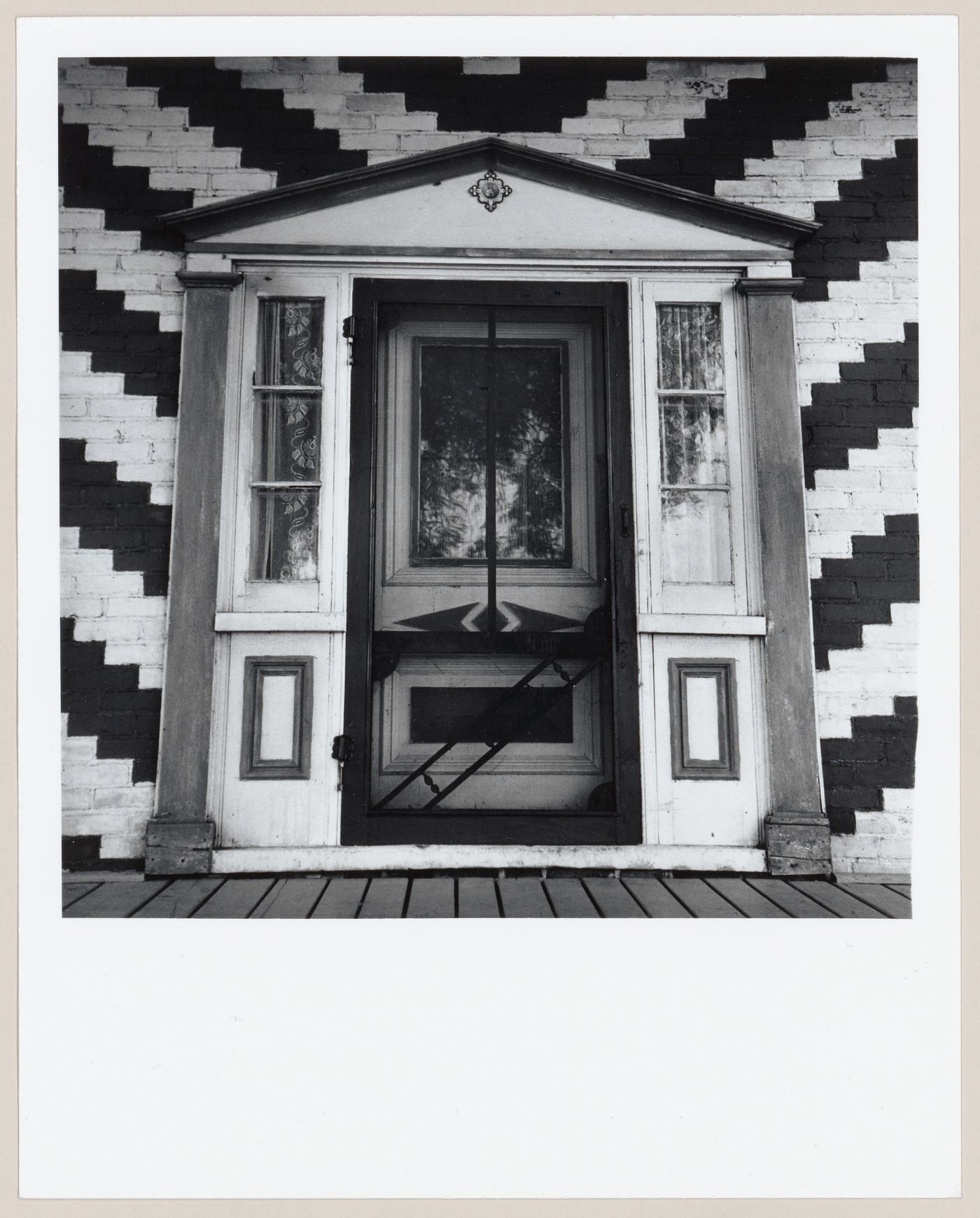 Entrée principale d'une maison, Ile d'Orléans, Québec