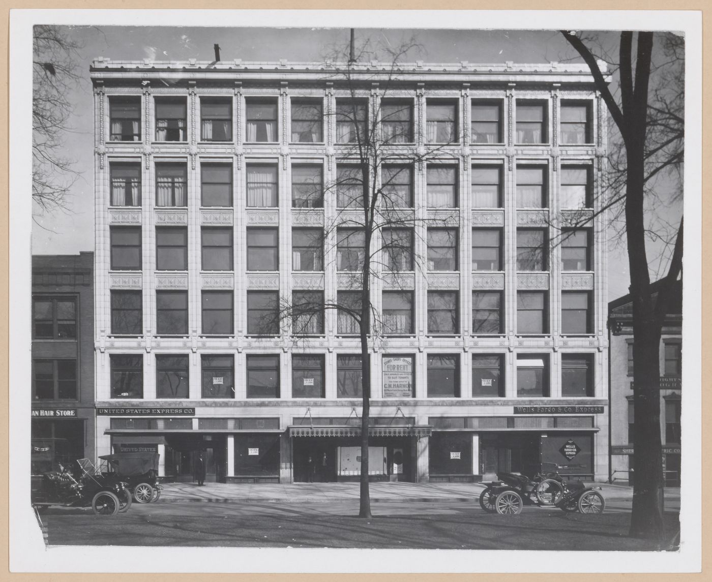 View of the principal façade of the Palmer Office and Store Building, Detroit, Michigan