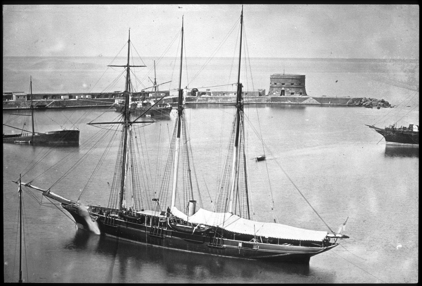 Plate from album ''Views of Italy, Monaco, Algers, Lisbonne, Gibraltar and Montserrat by various photographers''