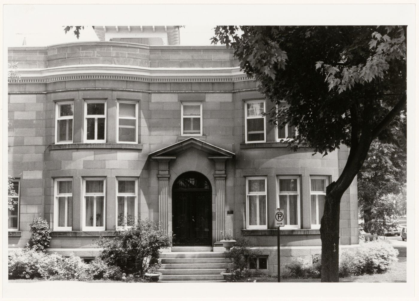 View of the principal façade of a house, 311 Kensington Avenue, Westmount, Québec