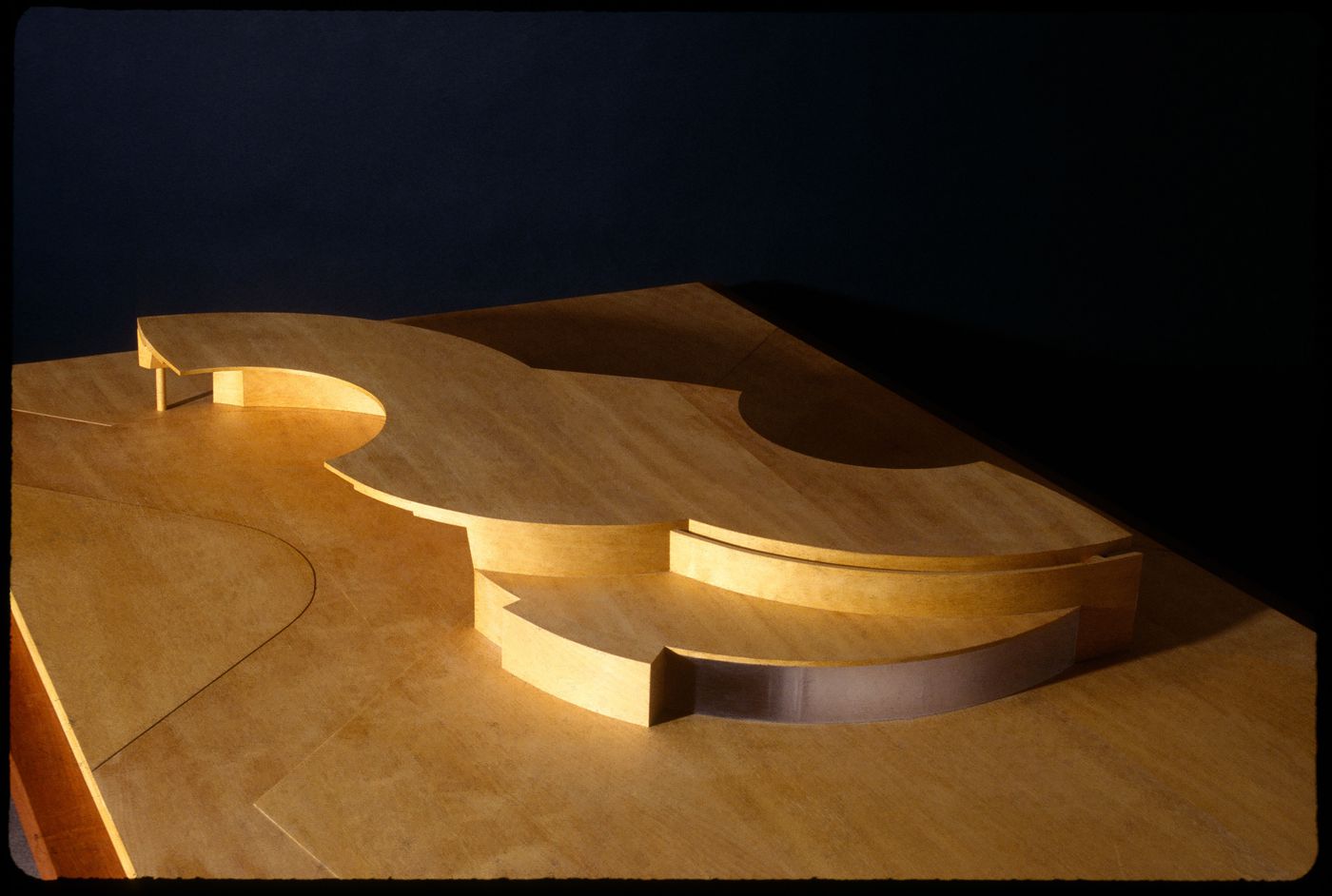 View of model for Posto de abastecimento da SACOR, Matosinhos, Portugal