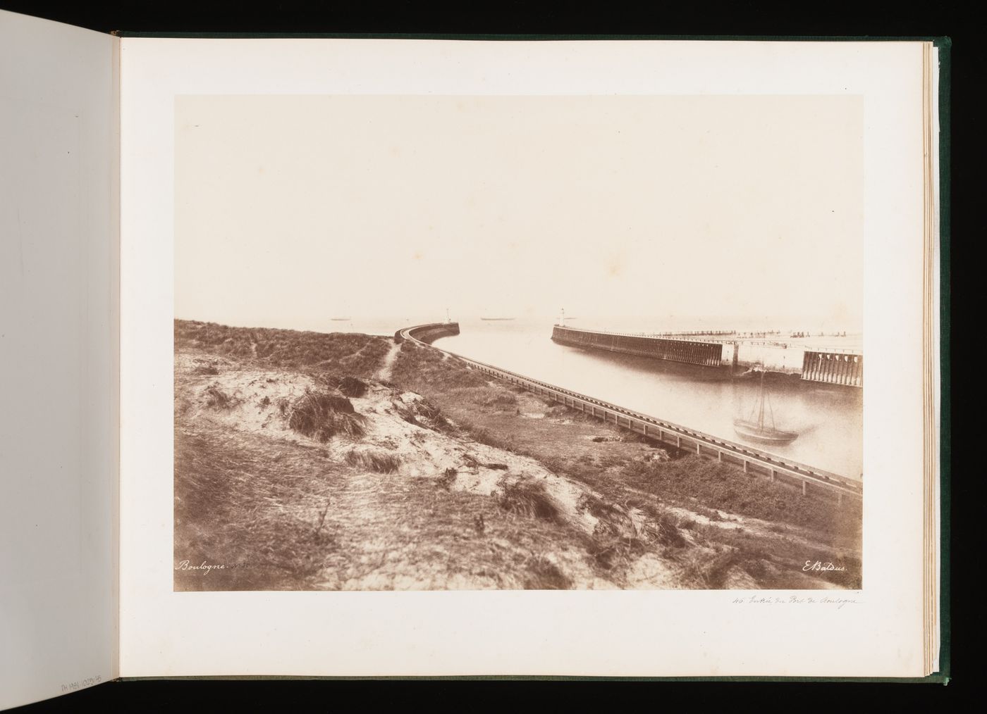 Entrée du Port de Boulogne