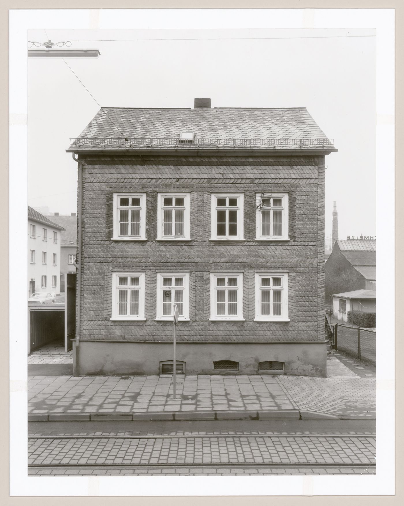 View of the principal façade of the framework house at 237 Marienborner Straße, Siegen, Germany