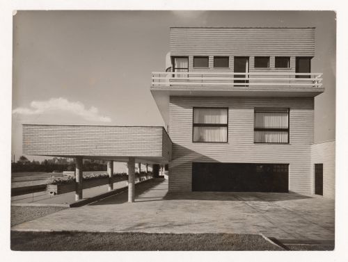 Exterior view of Villa Cavrois, Croix, France