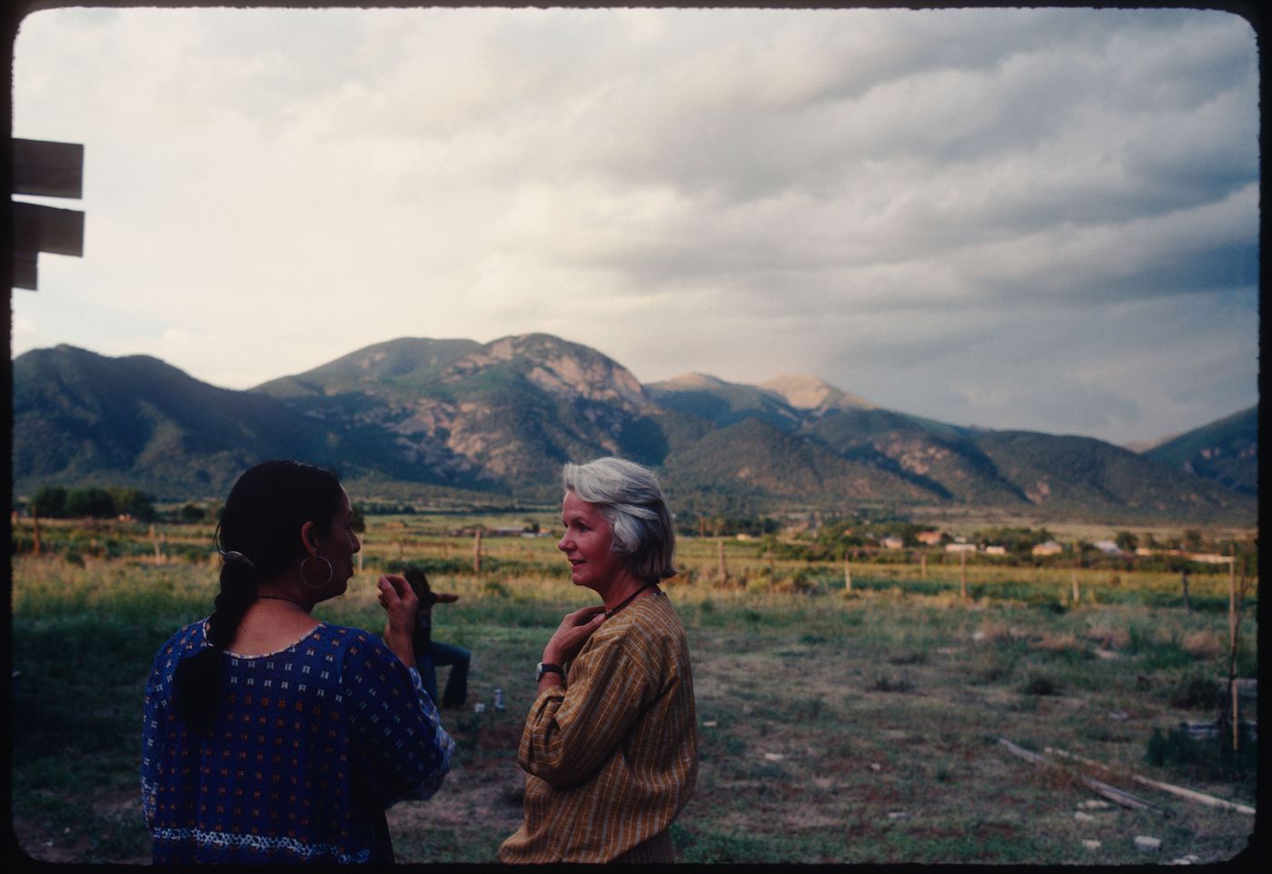 Anne Alpert with Luchita Mullican, Taos, New Mexico