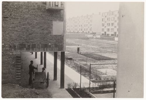 Study of a housing project for a documentary film with the working title 'Frankfurter Siedlungen' [Frankfurt Housing Complexes], Frankfurt am Main, Germany