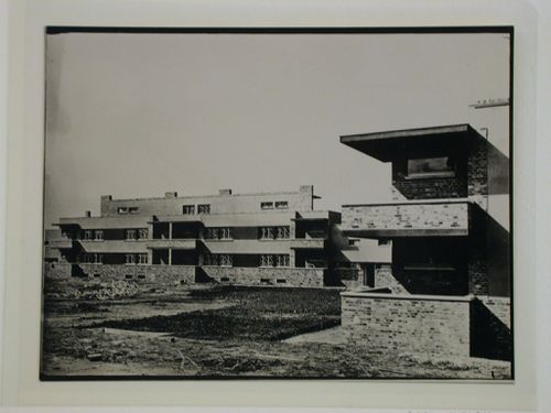 Bloc de maisons à Rotha. Allemagne. Thilo Schoder, architecte à Weimar-Géra