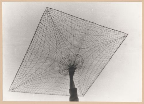 Photograph of the model for Una nueva bóveda cáscara, Córdoba, Argentina