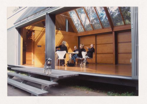 Kenneth Frampton visiting the Fredericks / White House with Glenn Murcutt, Jamberoo (New South Wales), Australia