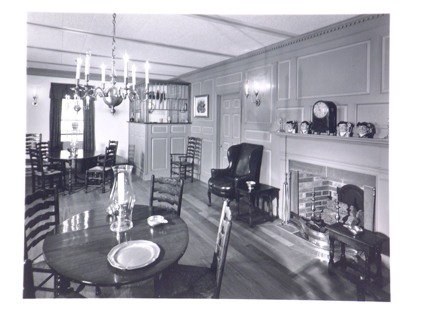 Interior view of a room with a fireplace, Hartford National Bank and Trust Company building, Hartford, Connecticut, United States