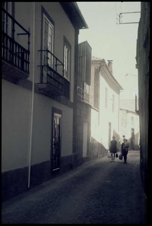 Exterior view showing project site and surroundings for Banco Pinto & Sotto Mayor, agência e clube, Lamego, Portugal