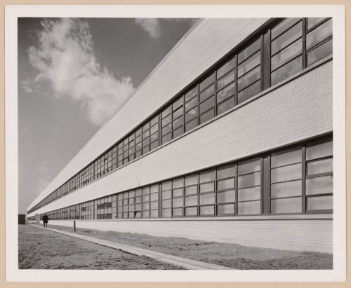 View of the principal façade of the Administration Building and new Assembly Building, Curtiss-Wright Corporation Airplane division Assembly Plant, Columbus, Ohio