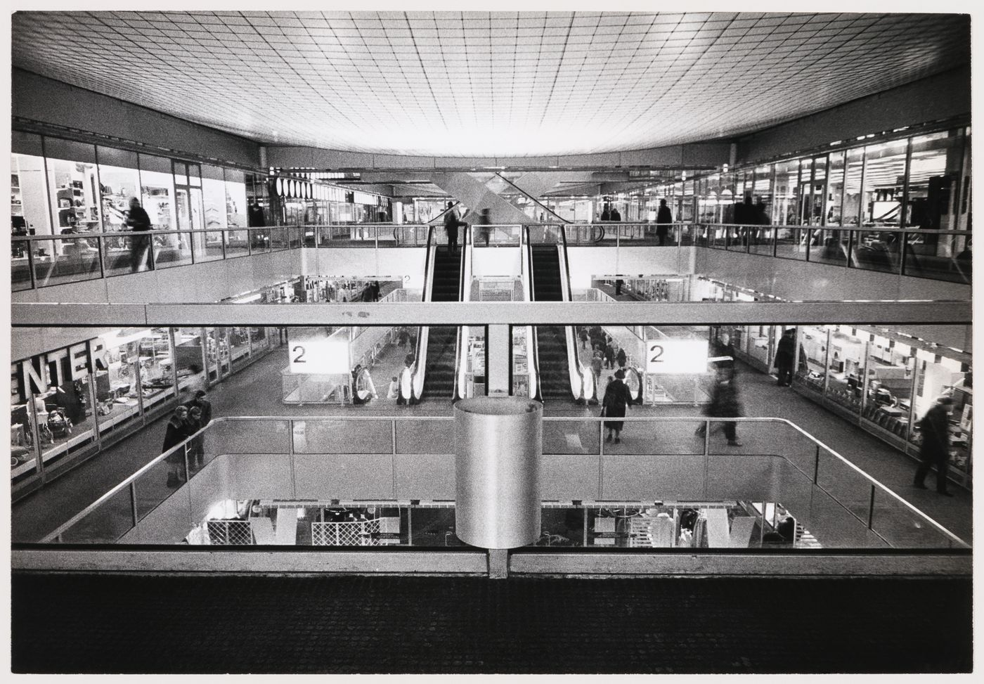 Lightweight Enclosures Unit: Photograph from Cedric Price and Frank Newby's collection of promotional and documentary photographs of pneumatic structures and components