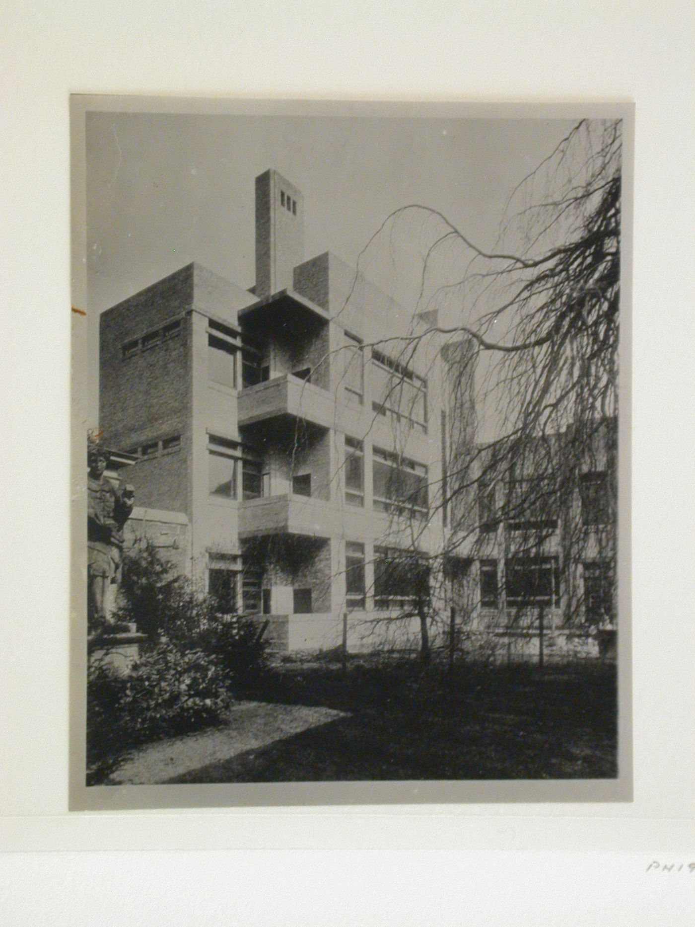 Gymnasium d'Haarlem. G.W. Buys architecte