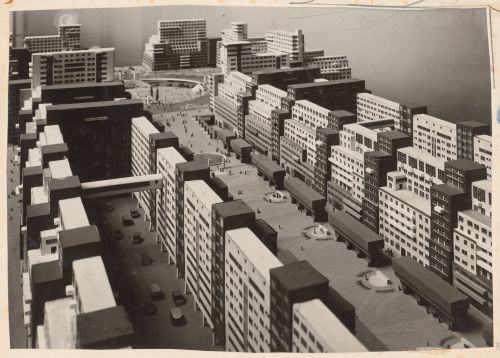 Projet pour l'extension de villes. Rues sans voitures, chaussées sans piétons. France. André Ventre, collaborateur Émile Aillaud, architectes à Paris