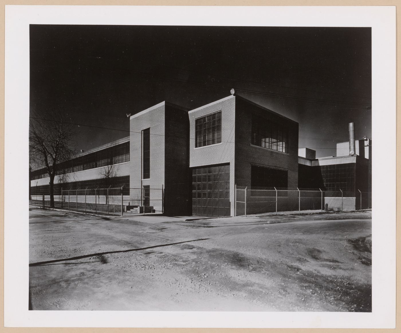 View of the principal and lateral façades of the Administration Building and Assembly Building, Fairchild Corporation Ranger Aircraft Engines division Assembly Plant, Farmingdale, New York